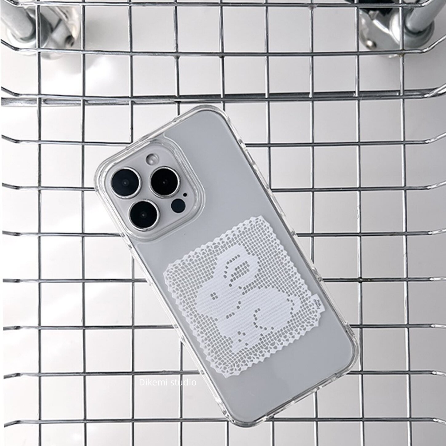 Korean Ins White Lace Pattern  - огляд і ціна Resin Art Phone Case